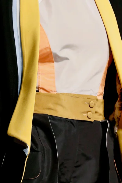 Look 68